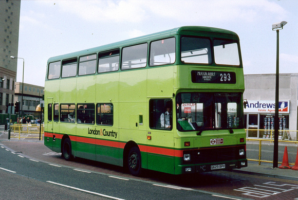 Route 293, London & Country 629, G629BPH, Morden