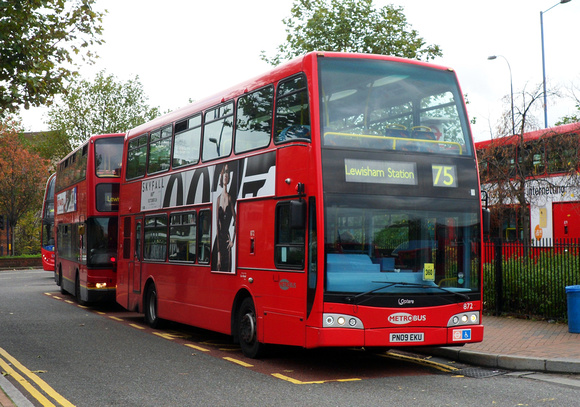 Route 75, Metrobus 872, PN09EKU, Lewisham
