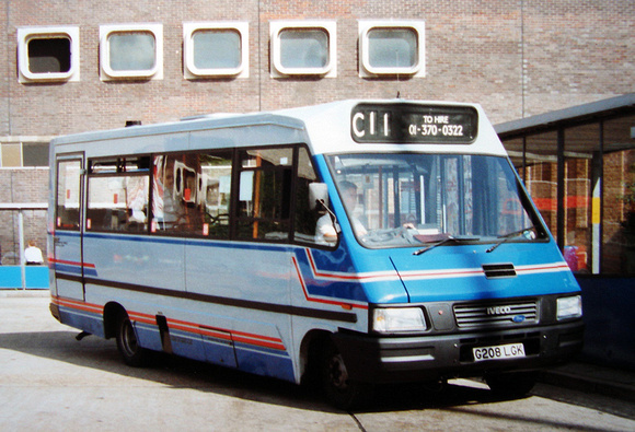 Route C11, R&I Buses, G208LGK, Brent Cross