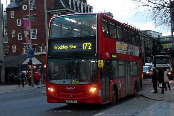 Route 172, Abellio London 2405, SN61DFV, Waterloo Station
