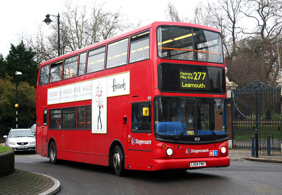 Route 277, Stagecoach London 18211, LX04FWY