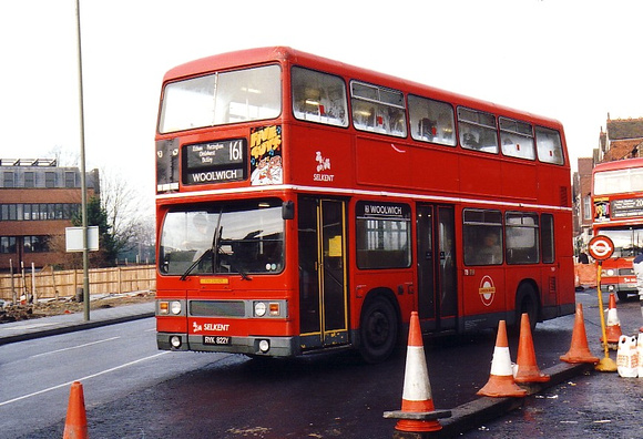 Route 161, Selkent, T822, RYK822Y, Bromley