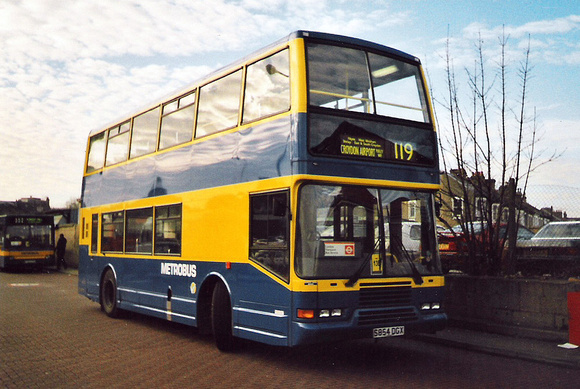 Route 119, Metrobus 854, S854DGX, Bromley North Bus Station