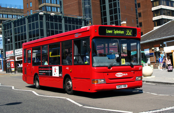 Route 352, Metrobus 277, SN03YBR, Bromley