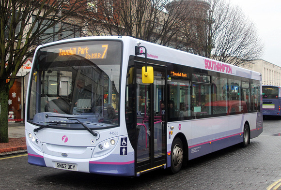 Route 7, First In Hampshire 44535, SN62DCY, Southampton