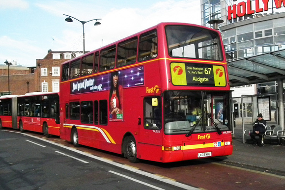 Route 67, First London, VNL32518, LK03NHZ, Wood Green