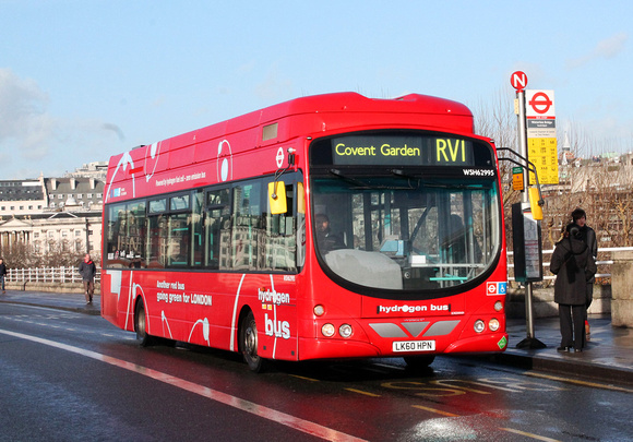 Route RV1, First London, WSH62995, LK60HPN, Waterloo Bridge