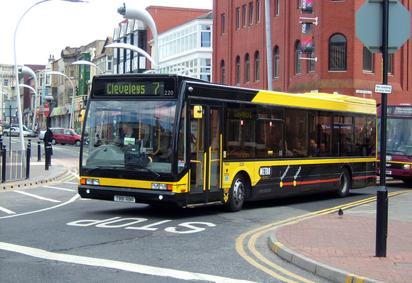 Route 7, Blackpool Transport 220, T881RBR, Blackpool