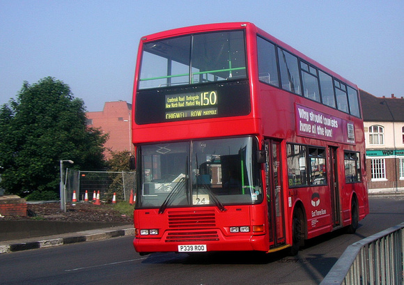 Route 150, East Thames Buses 339, P339ROO, Gants Hill