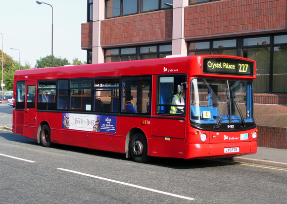 Route 227, Selkent ELBG 34312, LX51FGN, Bromley