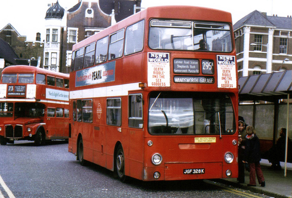 Route 295A, London Transport, DMS1328, JGF328K, Hammersmith