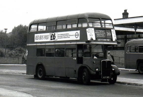 Route 269, London Transport, RT4704, NXP989, Chingford