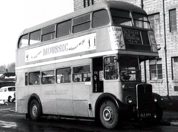 Route 262, London Transport, RT4280, NLE944