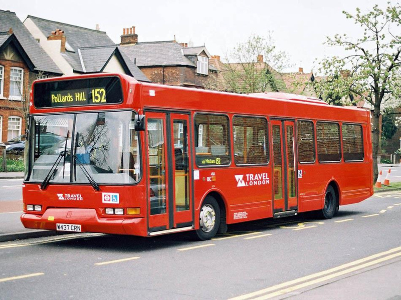 tfl journey planner 152 bus