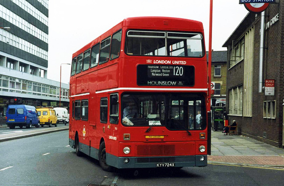 Route 120, London United, M724, KYV724X, Hounslow