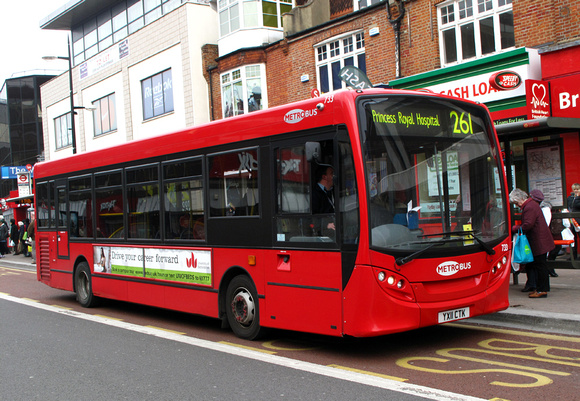 Route 261, Metrobus 733, YX11CTK, Bromley
