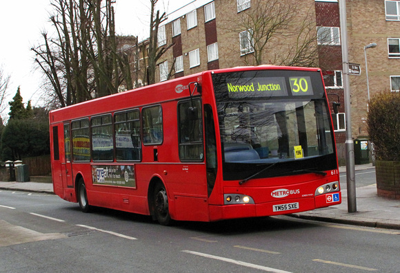 Route 130, Metrobus 611, YM55SXE, Lower Addiscombe Rd