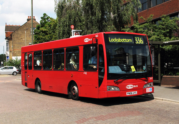 Route 336, Metrobus 262, PN06UYS, Bromley
