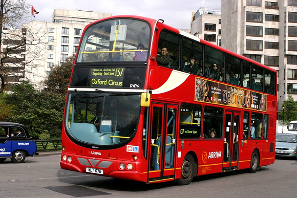 Route 137, Arriva London, DW76, WLT676, Marble Arch