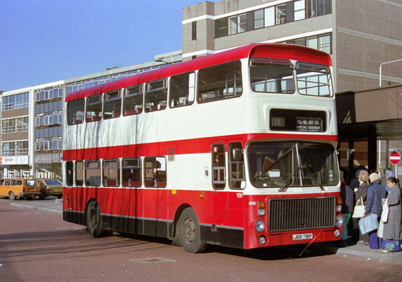 Route 114, Harrow Buses, V31, JOV781P, Harrow
