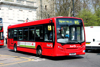 Route W15, First London, DML44176, YX11AFY, Hackney Central