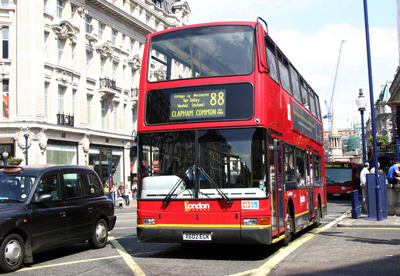 London Bus Routes | Route 88: Clapham Common - Parliament Hill Fields ...