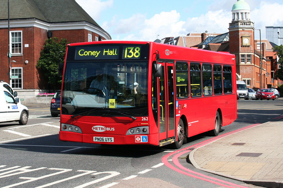 Route 138, Metrobus 262, PN06UYS, Bromley