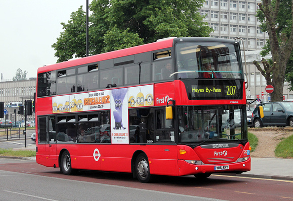 Route 207, First London, SN36034, YR61RPY, Ealing Hospital