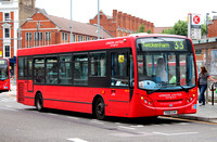 Route 33, London United RATP, DE113, YX60CAV, Hammersmith