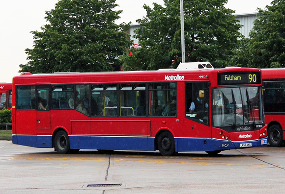 Route 90, Metroline, MM813, LK57AYG, Hatton Cross Station