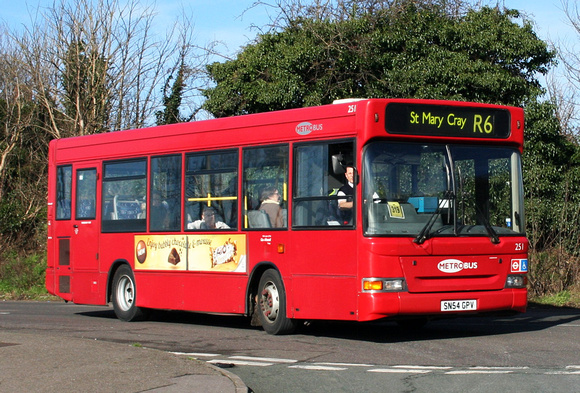 Route R6, Metrobus 251, SN54GPV, St Mary Cray