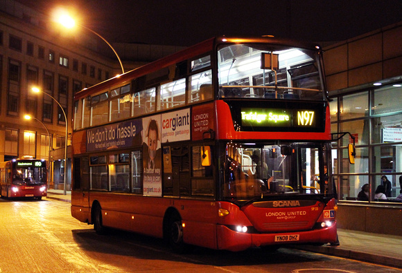 Route N97, London United RATP, SP33, YN08DHZ, Hammersmith