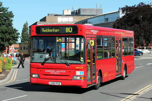 Route 110,  London United RATP, DPS670, LG02FGZ, West Middlesex Hospital