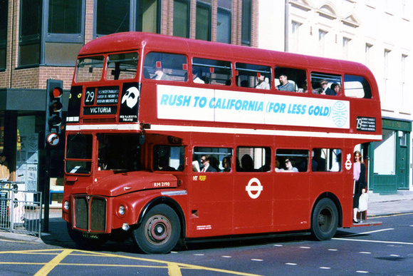 Route 29, London Transport, RM1290, CUV190C,  New Oxford Street