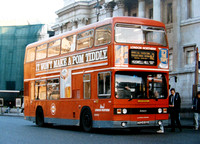 Route N2, London Northern, T910, A910SYE, Trafalgar Square