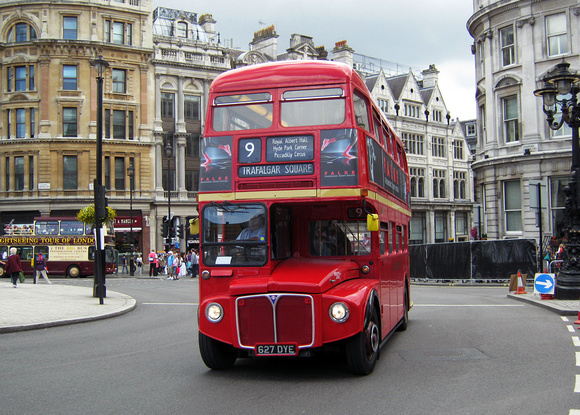 Route 9, First London, RM1627, 627DYE, Trafalgar Square