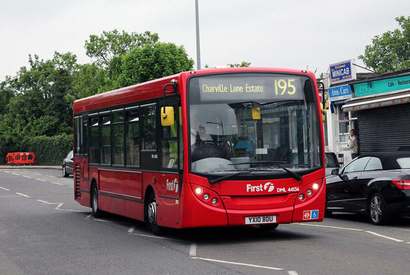 Route 195, First London, DML44136, YX10BDU, Brentford