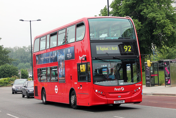 Route 92, First London, DN33768, SN12EHV, Ealing Hospital