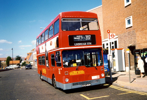 Route 207, Uxbridge Buses, M452, GYE452W