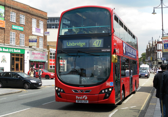 Route 427, First London, VN37880, BF10LSX, Southall