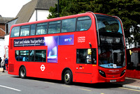 Route 467, London Unied, ADE45, YX62BZS, Epsom