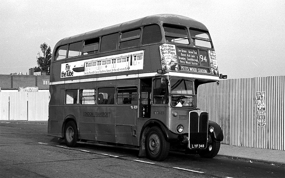 Route 94, London Transport, RT2623, LYF348, Petts Wood Stn