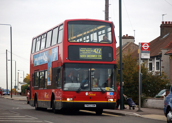 Route 422, London Central, PVL272, PN02XBW, King Harolds Way