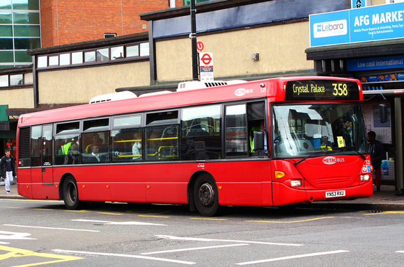 Route 358, Metrobus 525, YN53RXU, Bromley South