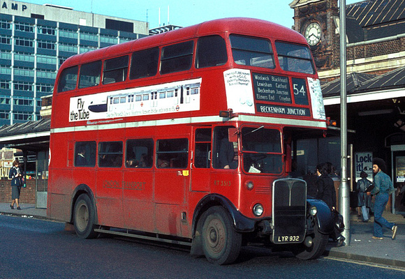 Route 54, London Transport, RT3513, LYR932, East Croydon