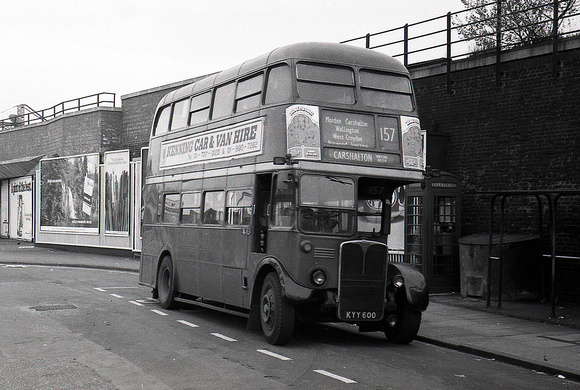 Route 157, London Transport, RT1762, KYY600, Raynes Park