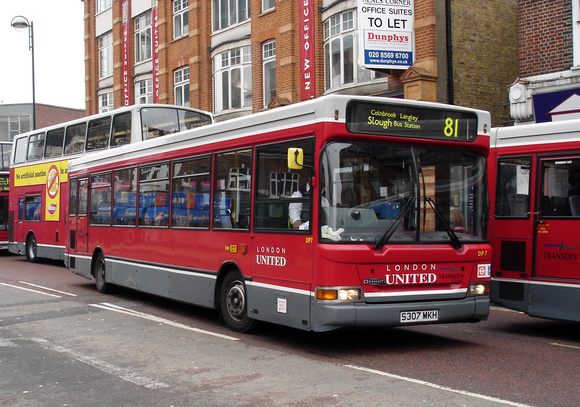 Route 81, London United, DP7, S307MKH, Hounslow