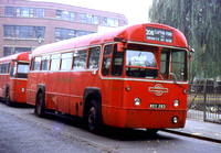 Route 208, London Transport, RF395, MXX283, Clapton pond