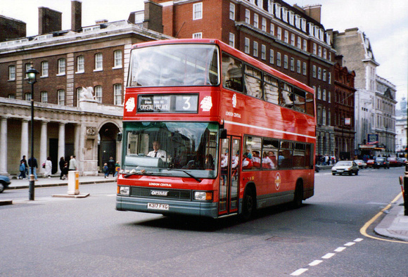Route 3, London Central, SP17, K317FYG, Whitehall