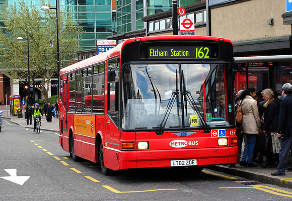 Route 162, Metrobus 135, LT02ZDE, Bromley South Stn